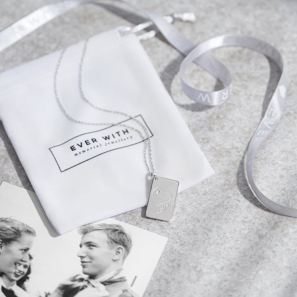 EverWith Engraved Love Tag Standard Engraving Memorial Pendant with Fine Crystals