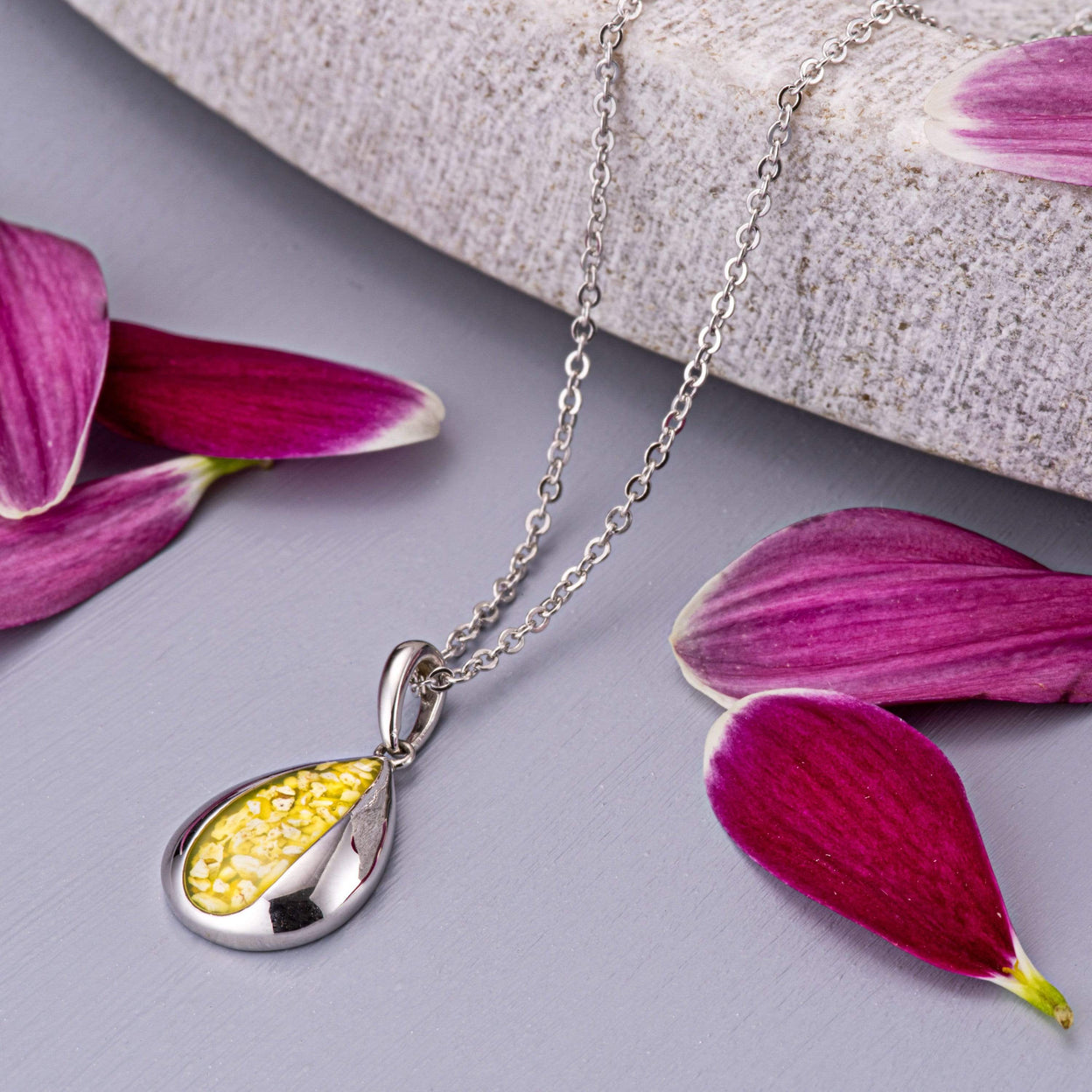 Load image into Gallery viewer, EverWith Ladies Rondure Teardrop Memorial Ashes Pendant