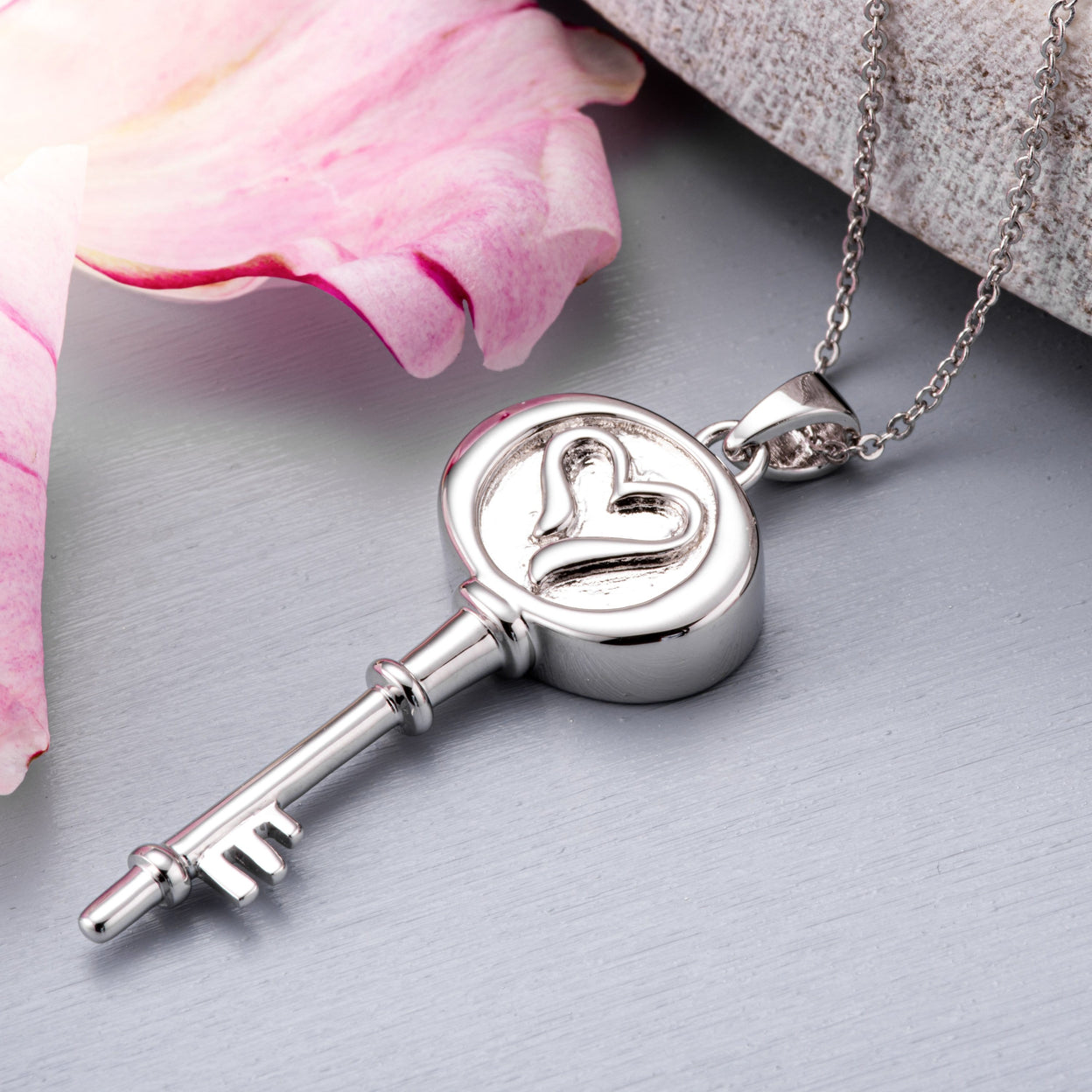 Load image into Gallery viewer, EverWith Self-fill Key to my Heart Memorial Ashes Pendant