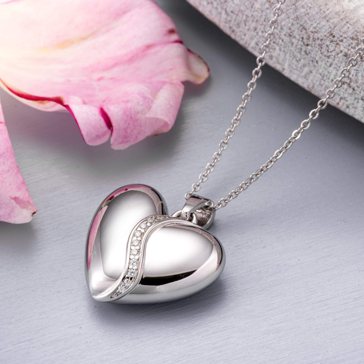 Load image into Gallery viewer, EverWith Self-fill Heart Shaped Memorial Ashes Pendant with Crystals